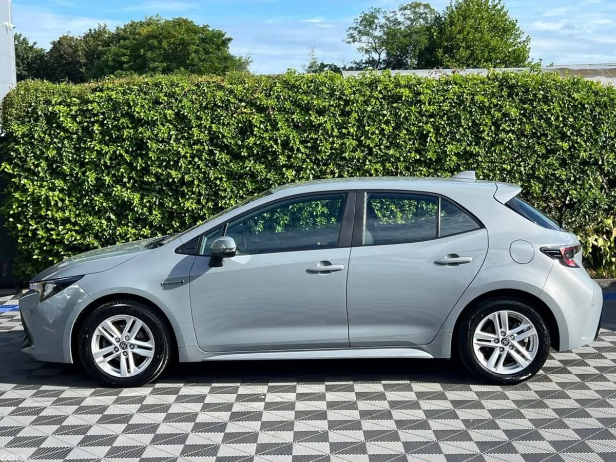 Toyota Corolla Hatchback, Petrol Hybrid, 2022, Grey