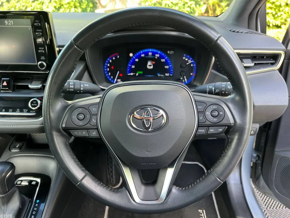 Toyota Corolla Hatchback, Petrol Hybrid, 2022, Grey