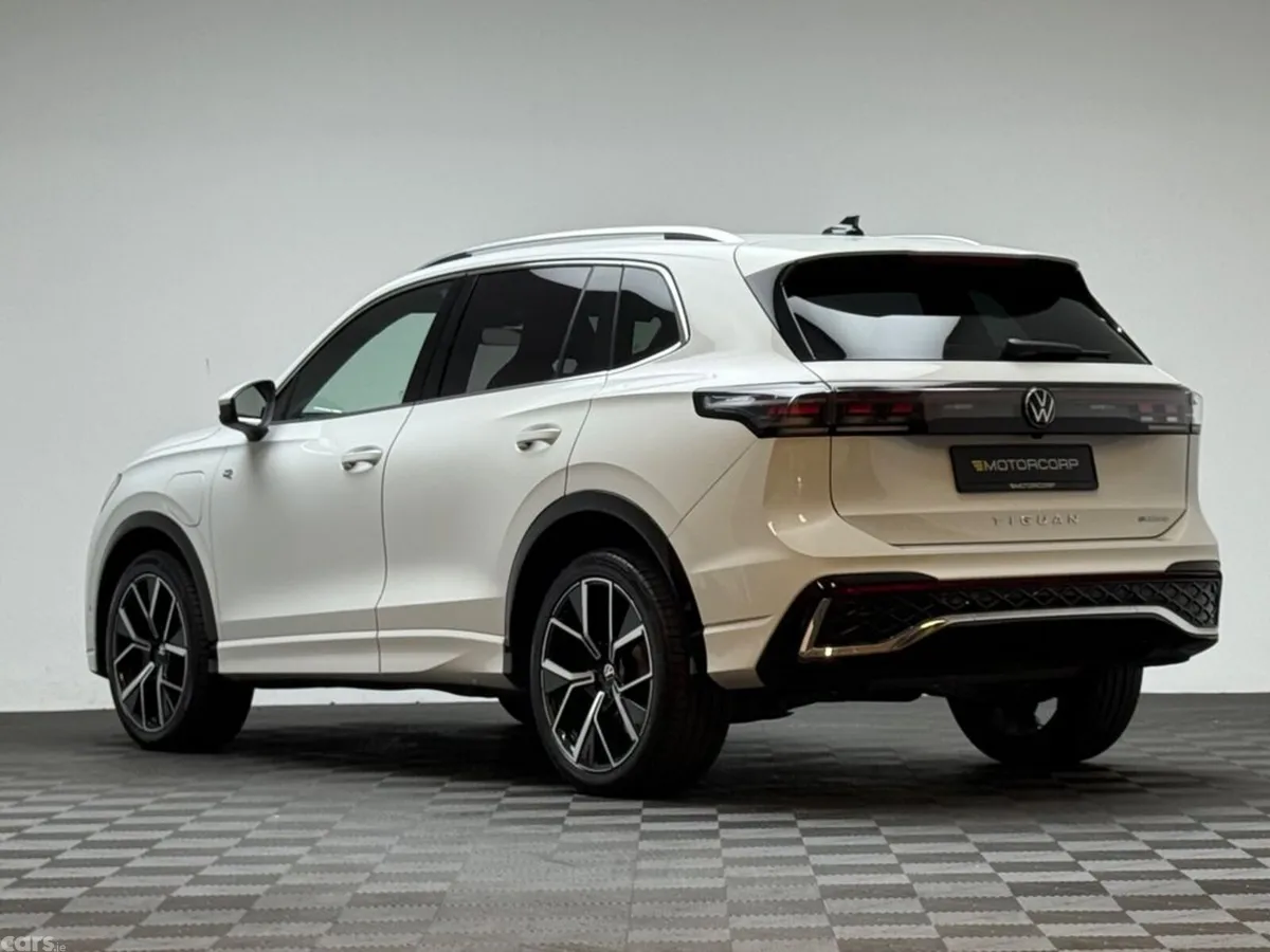 Volkswagen Tiguan SUV, Petrol Plug-in Hybrid, 2024, White