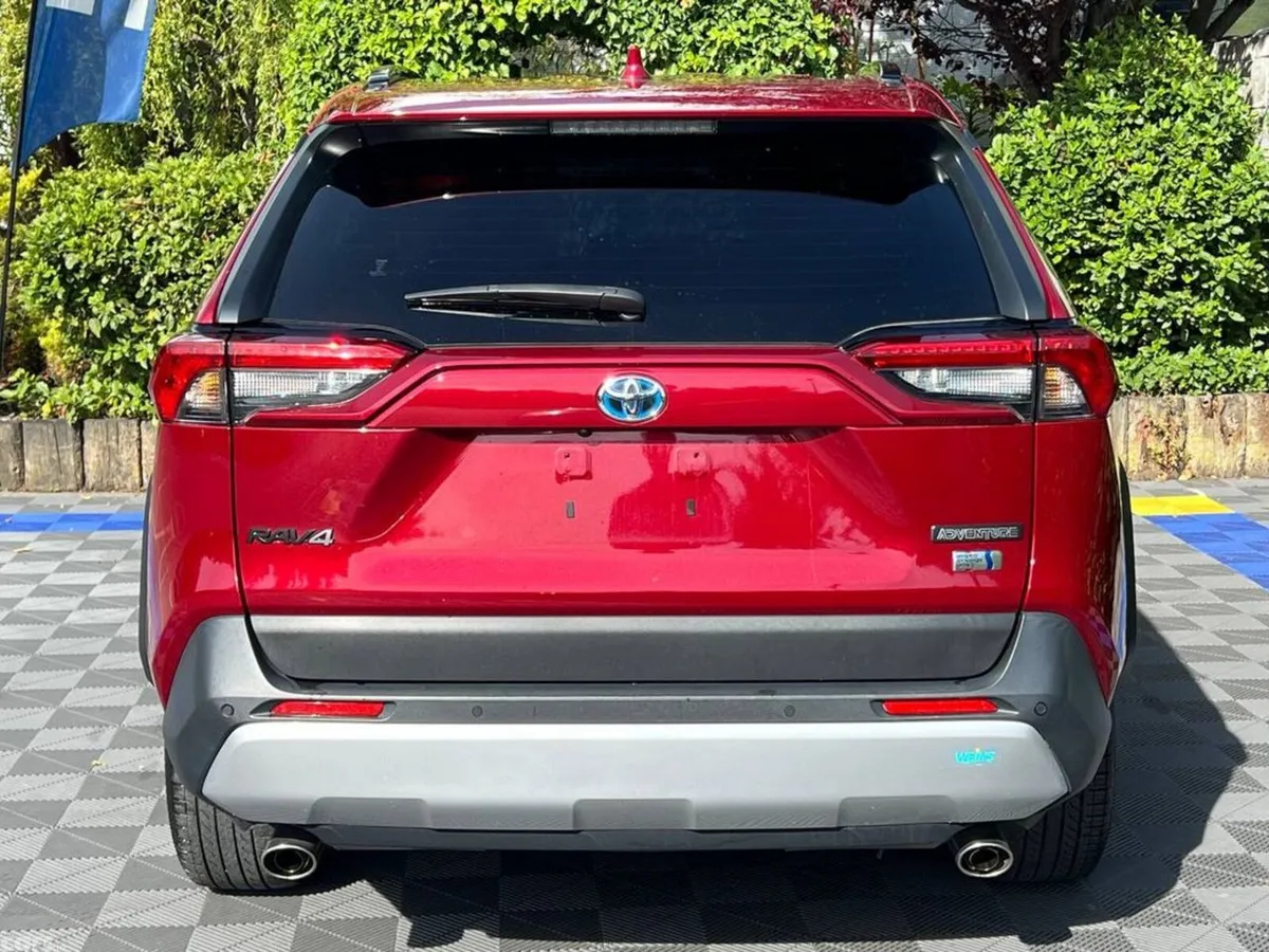 Toyota RAV4 SUV, Petrol Hybrid, 2023, Red