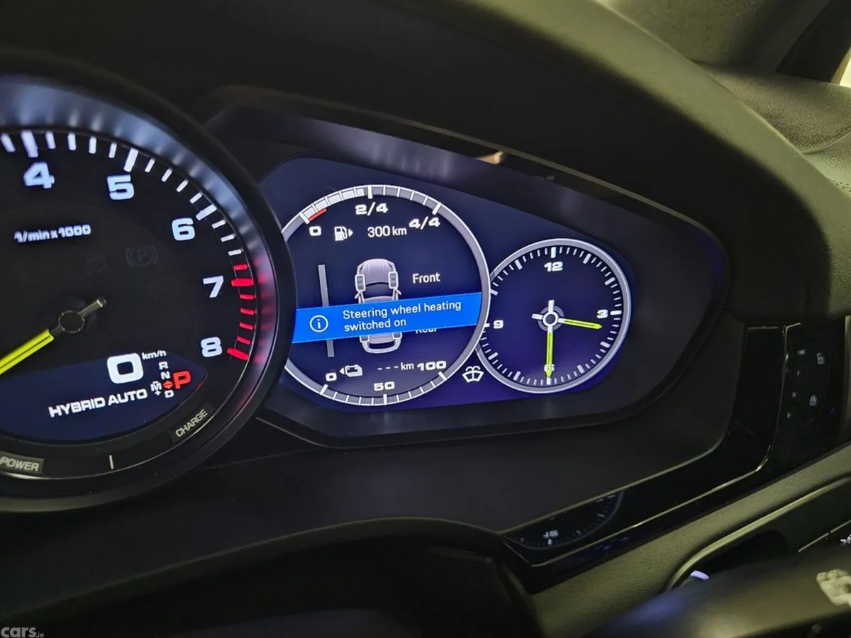 Porsche Cayenne SUV, Petrol Plug-in Hybrid, 2023, Blue