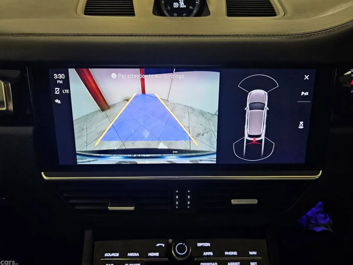 Porsche Cayenne SUV, Petrol Plug-in Hybrid, 2023, Blue