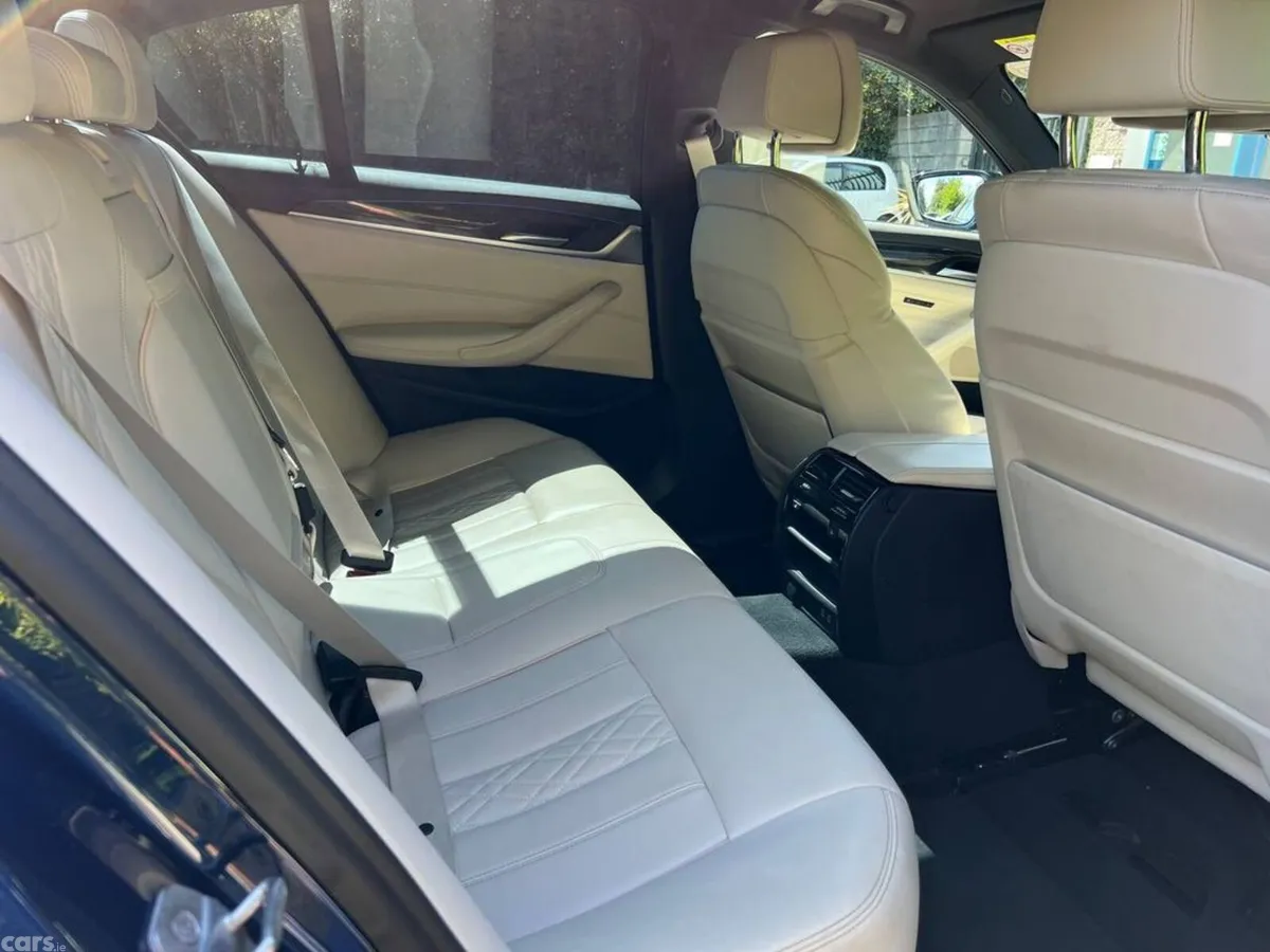 BMW 5-Series Saloon, Petrol Plug-in Hybrid, 2021, Blue