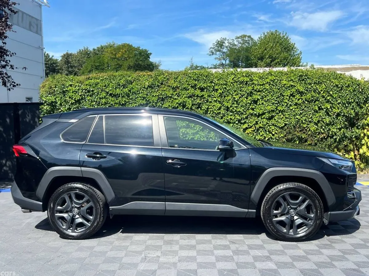 Toyota RAV4 SUV, Petrol Hybrid, 2023, Black