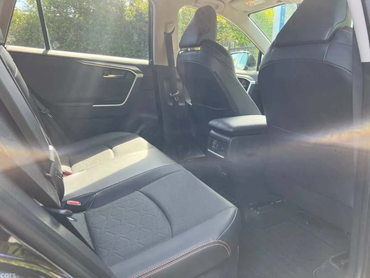 Toyota RAV4 SUV, Petrol Hybrid, 2023, Black
