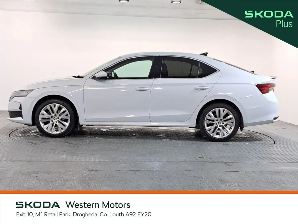 Skoda Octavia Saloon, Petrol, 2025, White