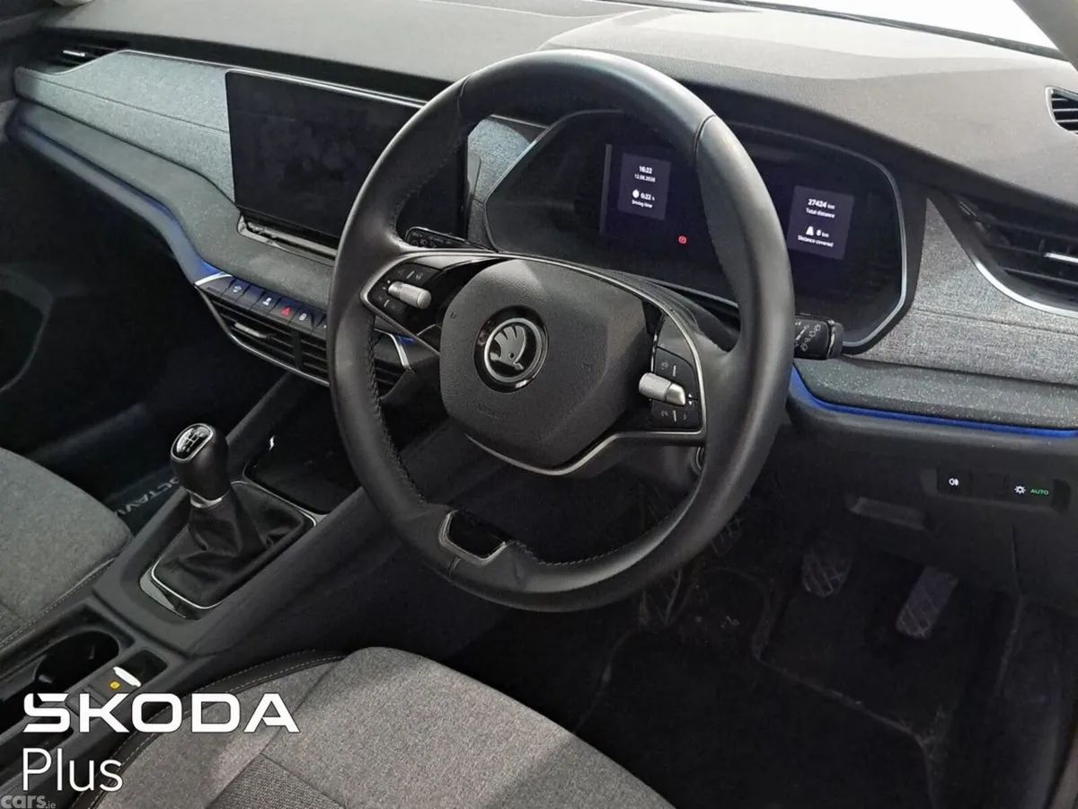 Skoda Octavia Saloon, Petrol, 2025, White