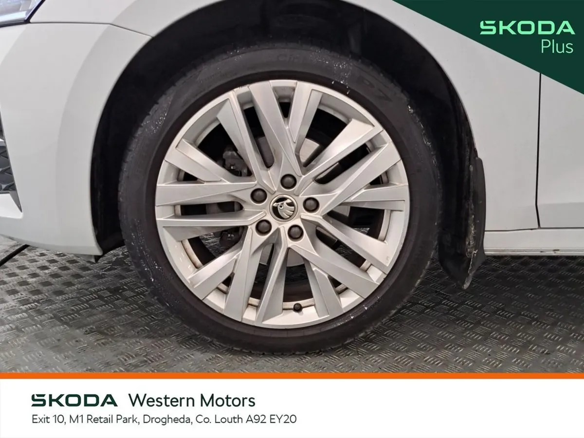 Skoda Octavia Saloon, Petrol, 2025, White