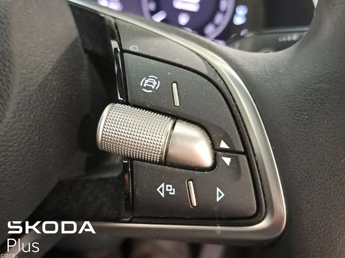 Skoda Octavia Saloon, Petrol, 2025, White
