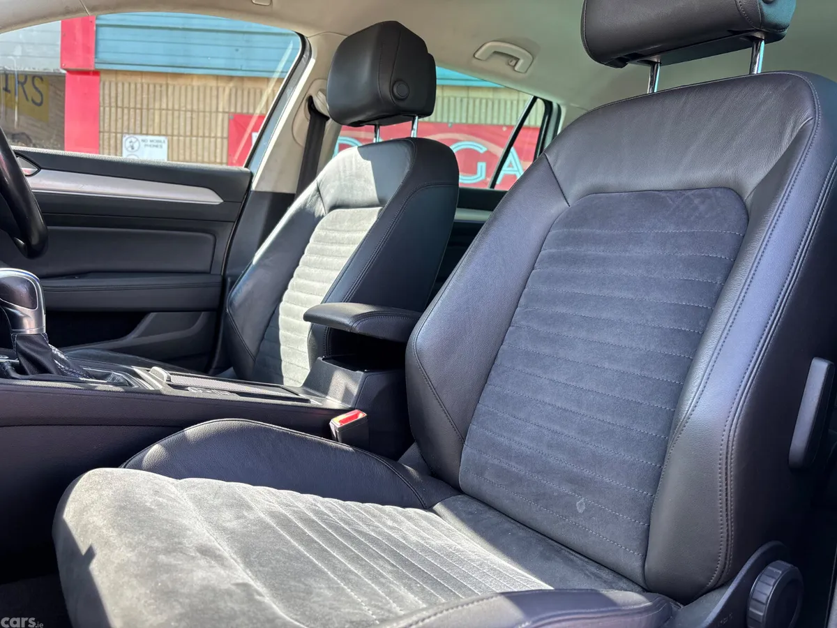 Volkswagen Passat Estate, Petrol Plug-in Hybrid, 2017, Silver