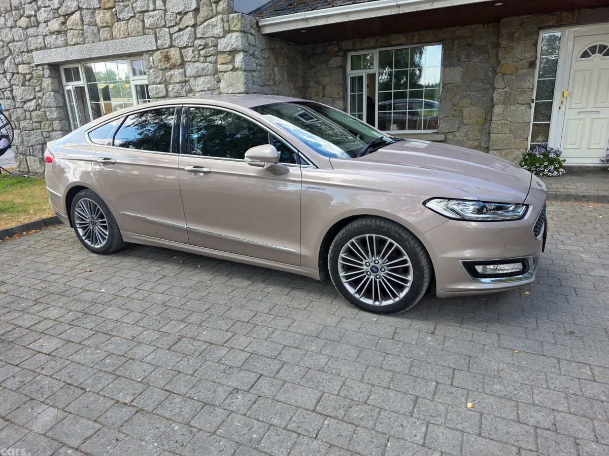Ford Mondeo Hatchback, Diesel, 2020, Grey