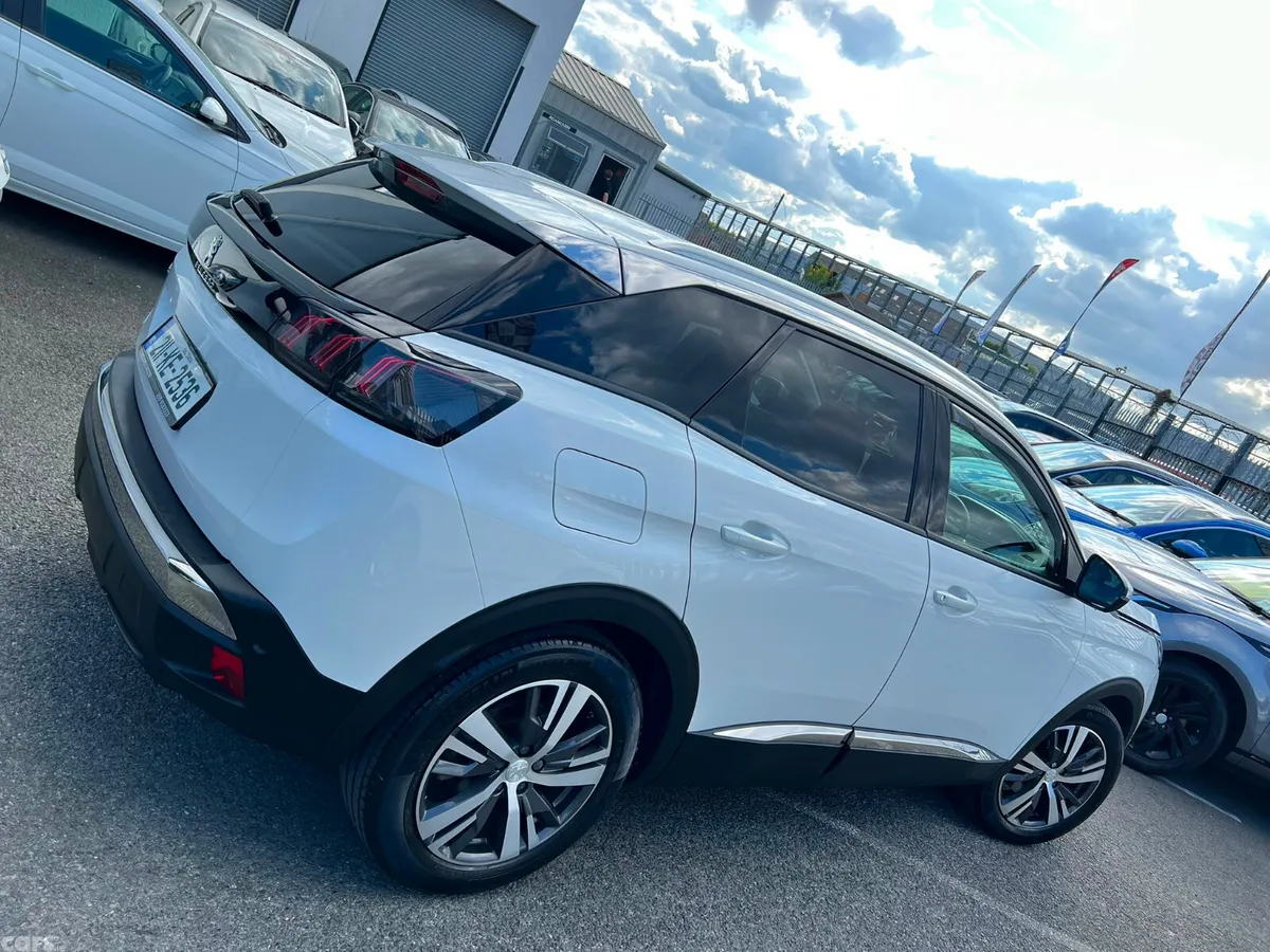Peugeot 3008 MPV, Petrol, 2021, White