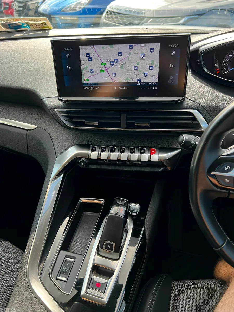 Peugeot 3008 MPV, Petrol, 2021, White