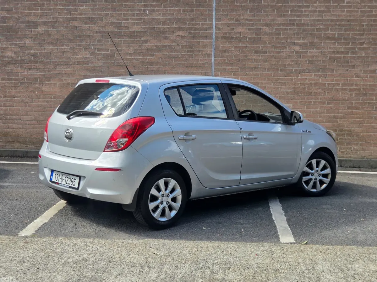 Hyundai i20 Hatchback, Diesel, 2013, Silver