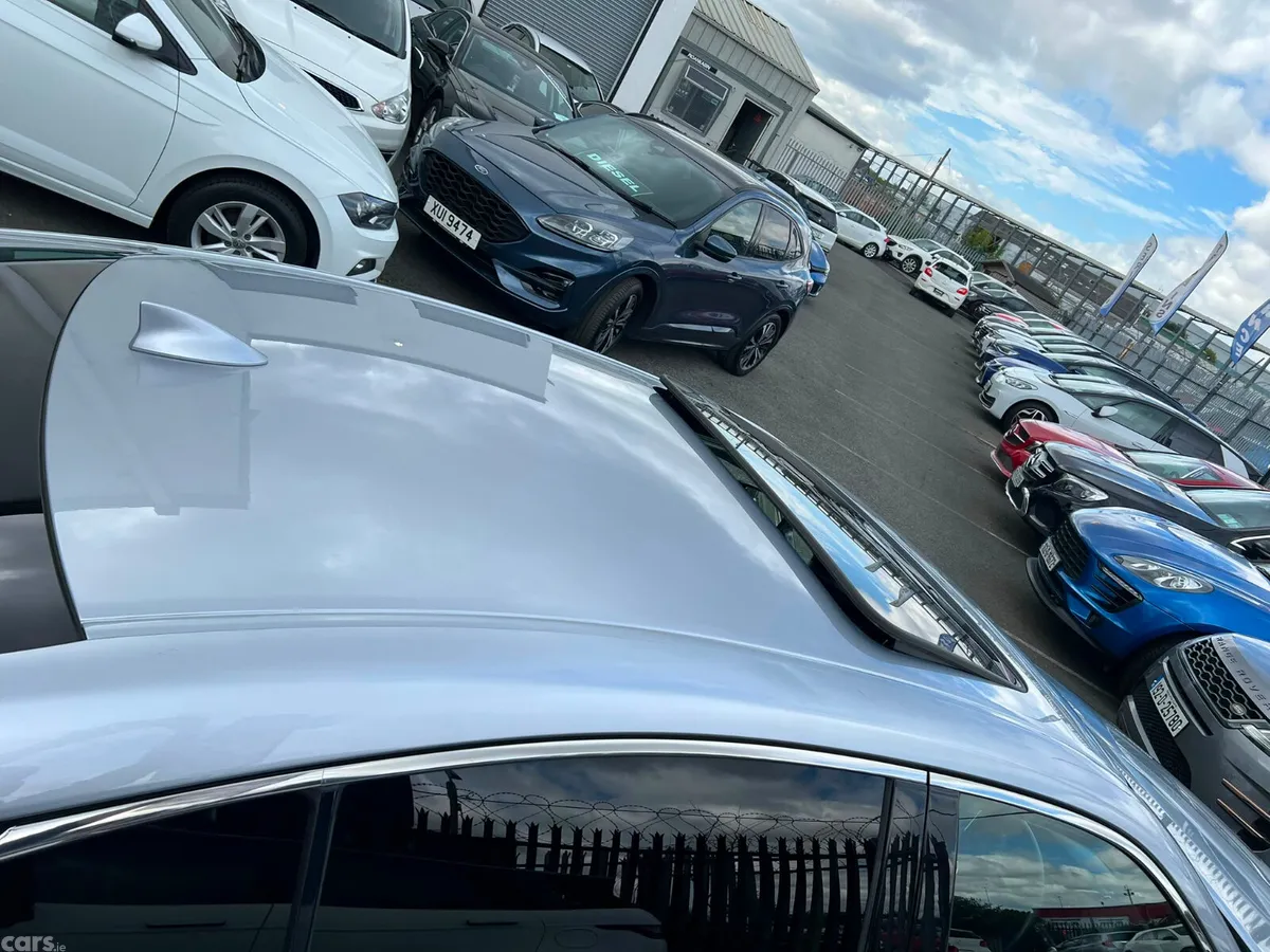 Lexus ES Saloon, Petrol Hybrid, 2021, Silver