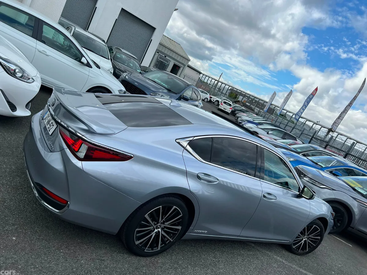Lexus ES Saloon, Petrol Hybrid, 2021, Silver
