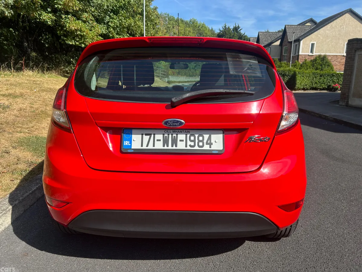 Ford Fiesta Hatchback, Petrol, 2017, Red