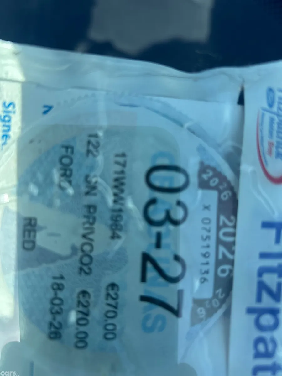 Ford Fiesta Hatchback, Petrol, 2017, Red