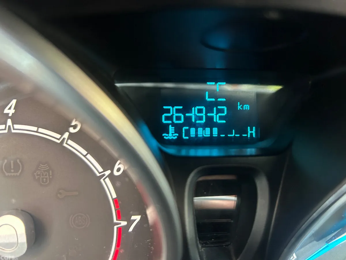 Ford Fiesta Hatchback, Petrol, 2017, Red