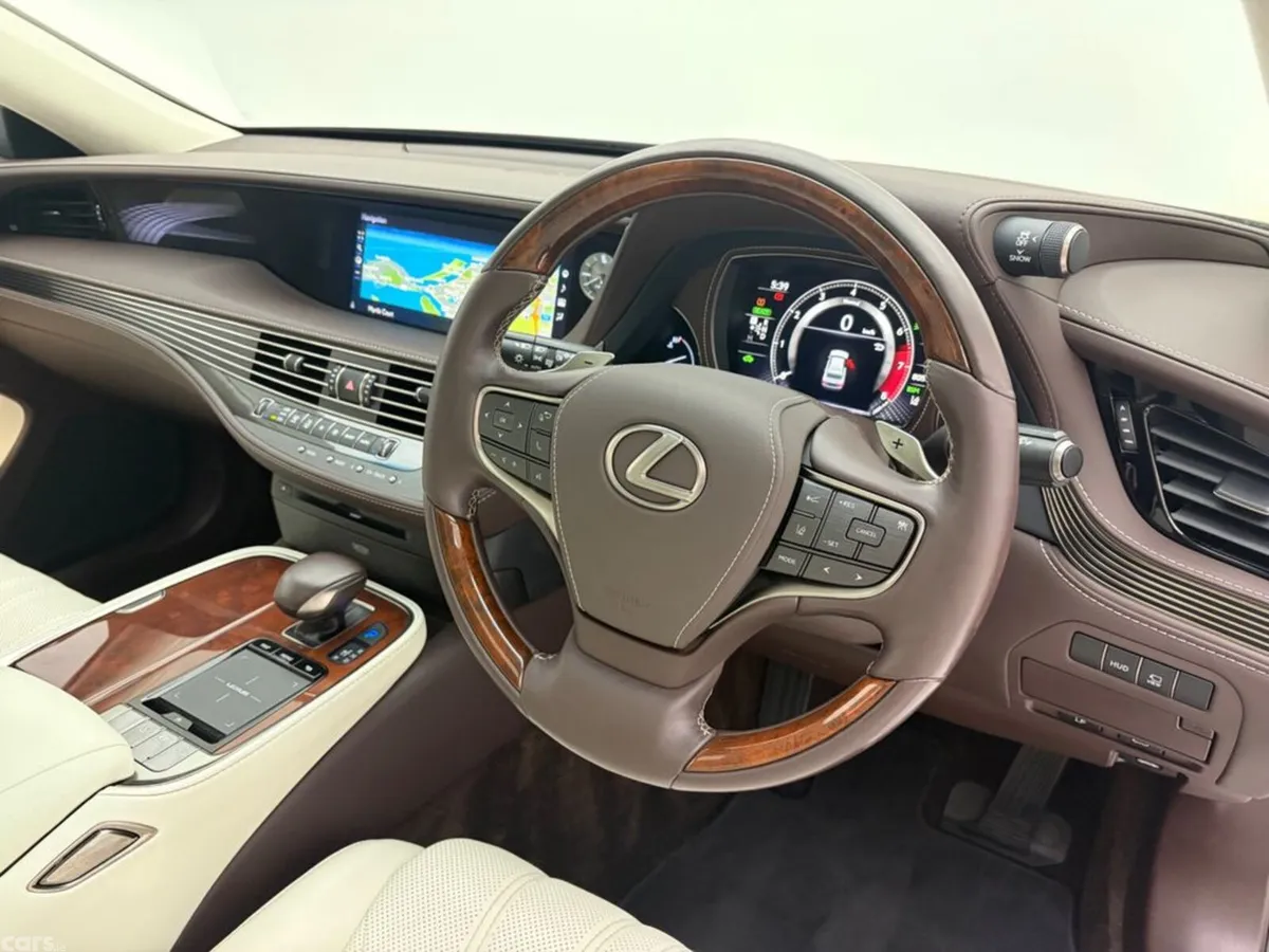 Lexus Other Saloon, Petrol Hybrid, 2018, Red