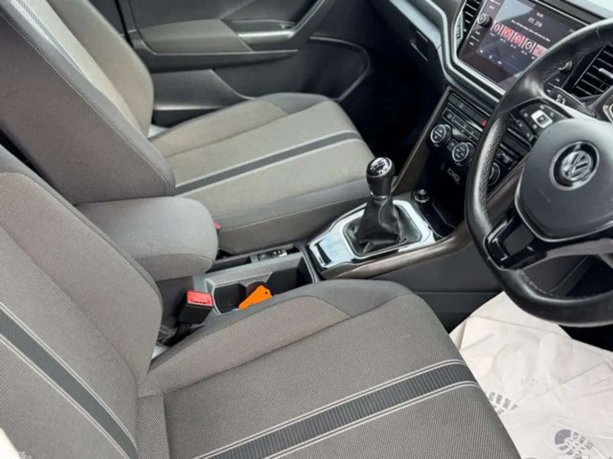 Volkswagen T-Roc Hatchback, Diesel, 2019, Grey