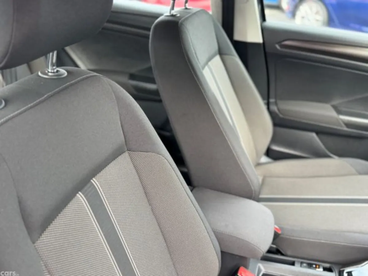 Volkswagen T-Roc Hatchback, Diesel, 2019, Grey
