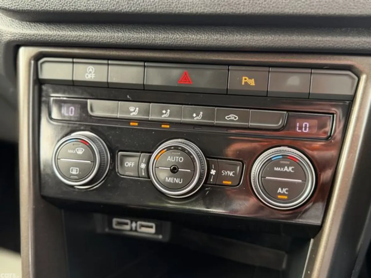 Volkswagen T-Roc Hatchback, Diesel, 2019, Grey