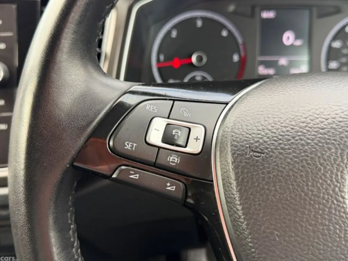 Volkswagen T-Roc Hatchback, Diesel, 2019, Grey