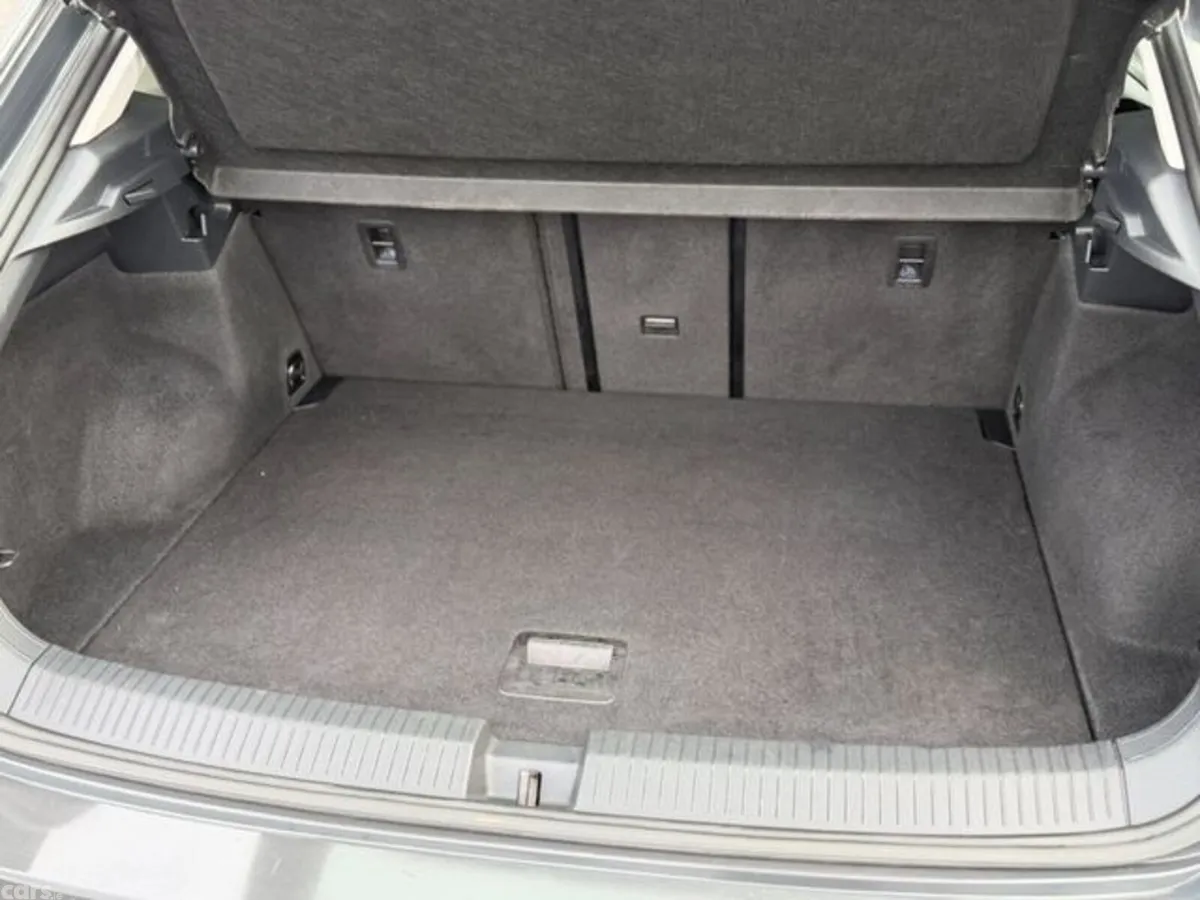 Volkswagen T-Roc Hatchback, Diesel, 2019, Grey
