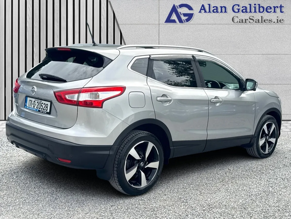 Nissan Qashqai MPV, Diesel, 2017, Grey