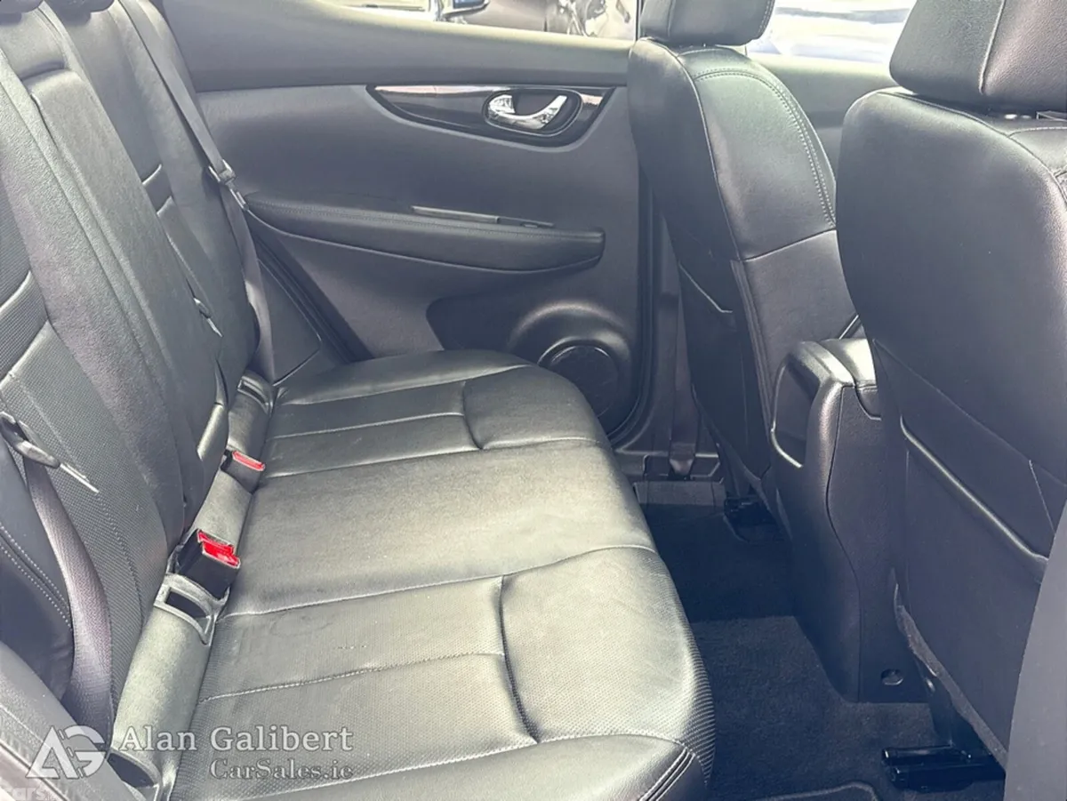Nissan Qashqai MPV, Diesel, 2017, Grey