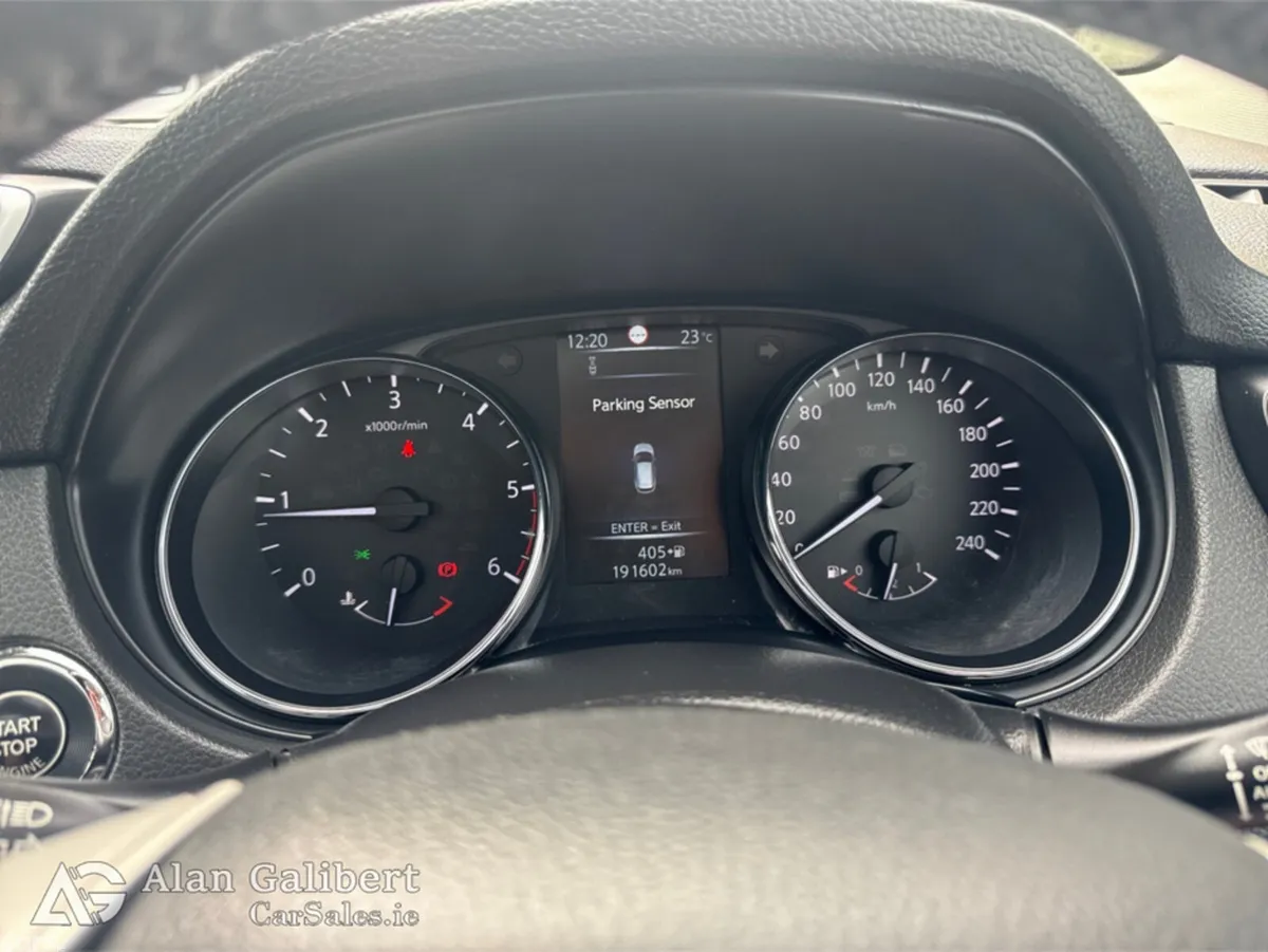 Nissan Qashqai MPV, Diesel, 2017, Grey