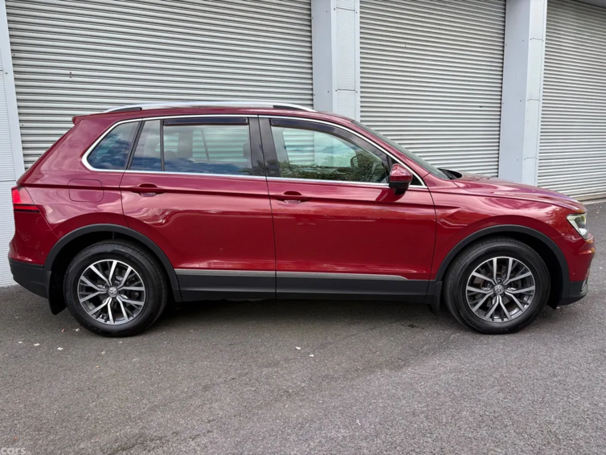 Volkswagen Tiguan SUV, Diesel, 2018, Red