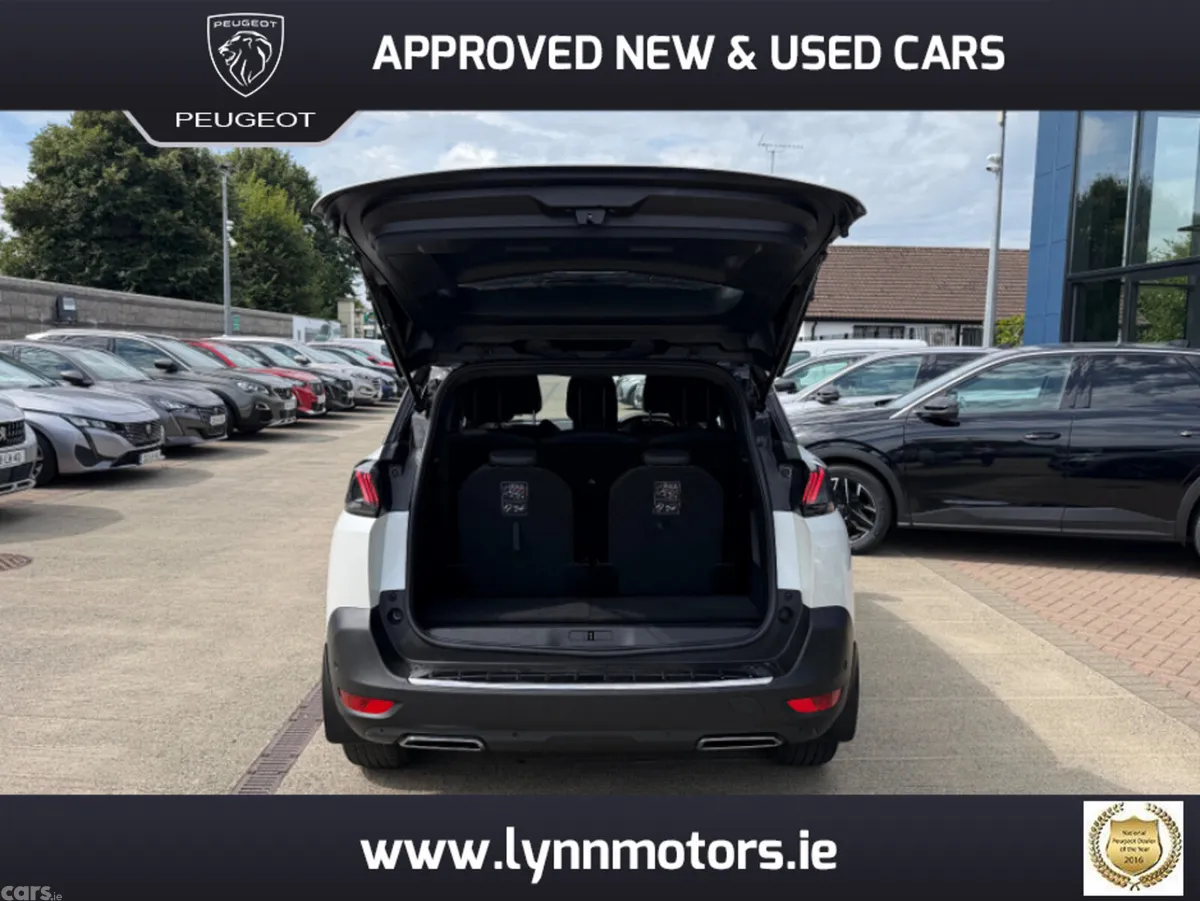 Peugeot 5008 MPV, Diesel, 2024, White