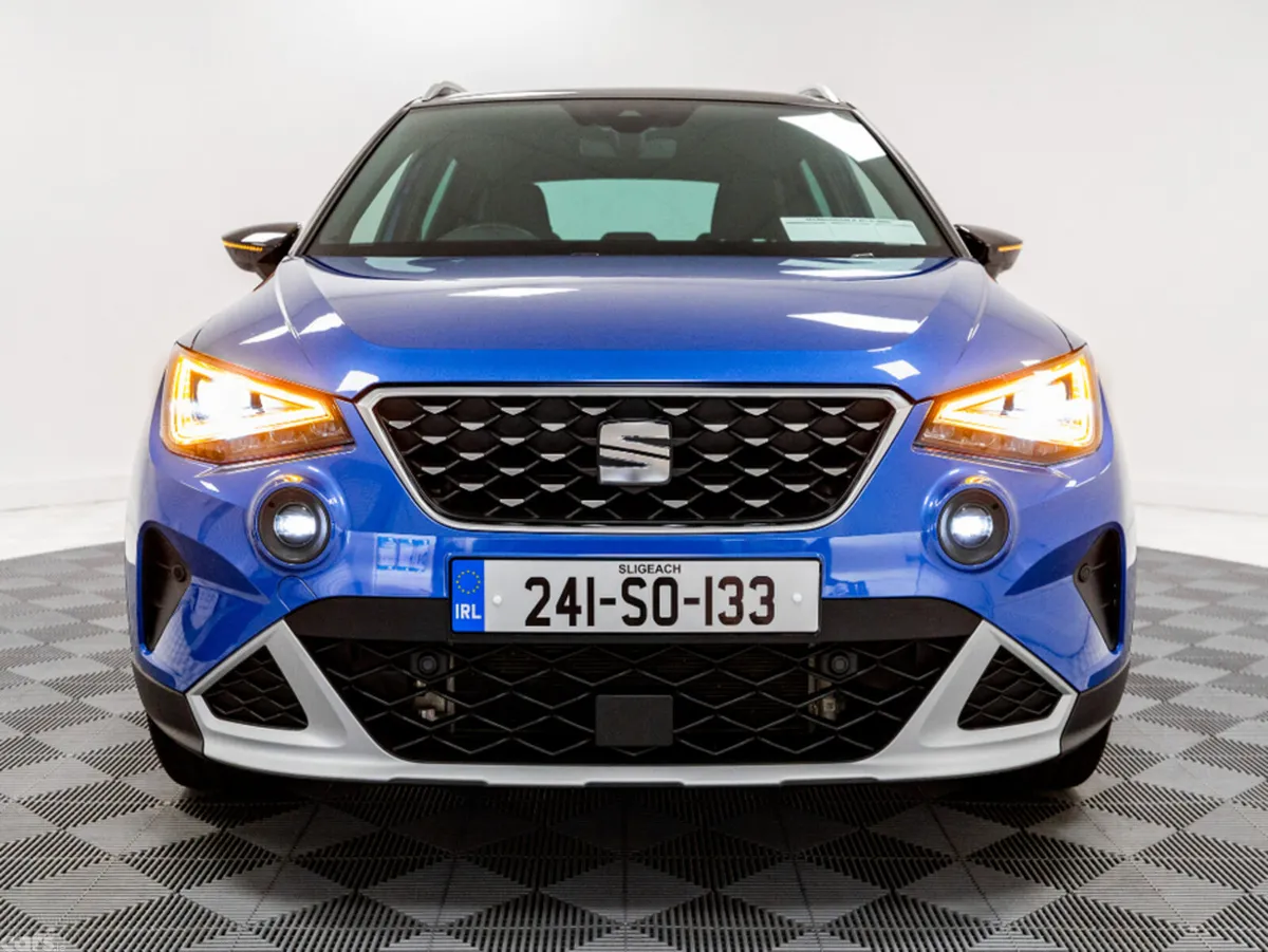 SEAT Arona Hatchback, Petrol, 2024, Black