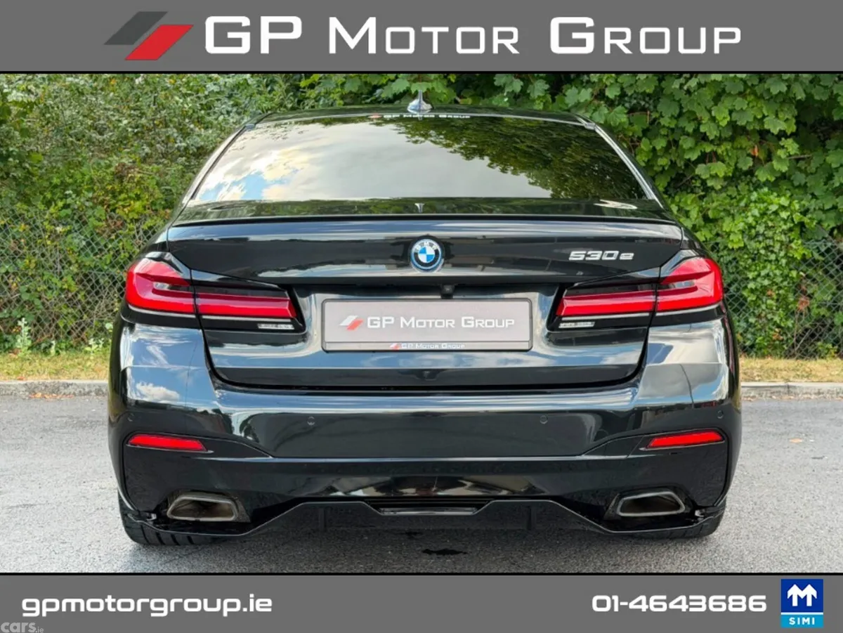 BMW 5-Series Saloon, Petrol Plug-in Hybrid, 2022, Black