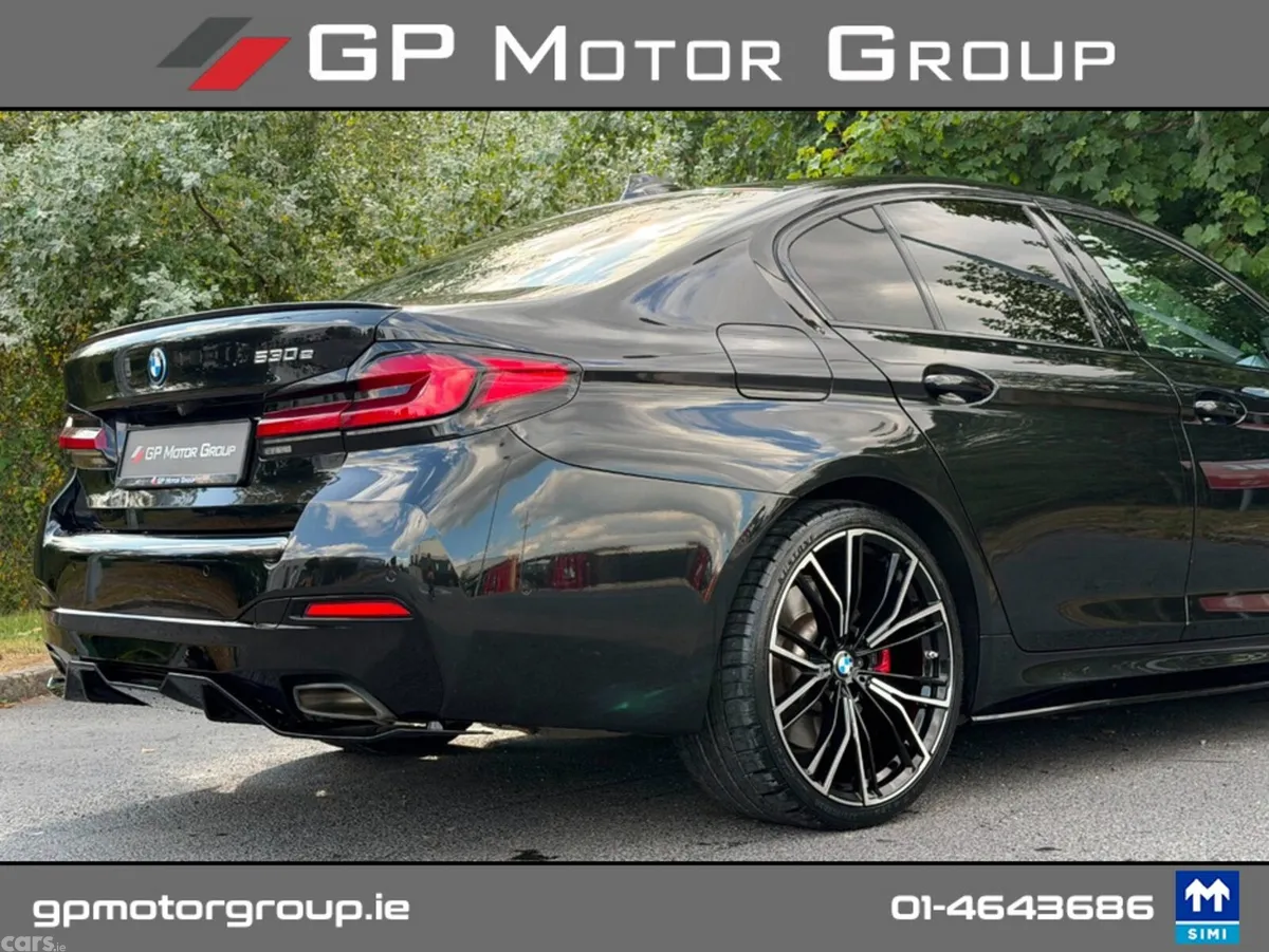 BMW 5-Series Saloon, Petrol Plug-in Hybrid, 2022, Black