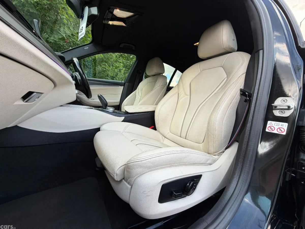 BMW 5-Series Saloon, Petrol Plug-in Hybrid, 2022, Black