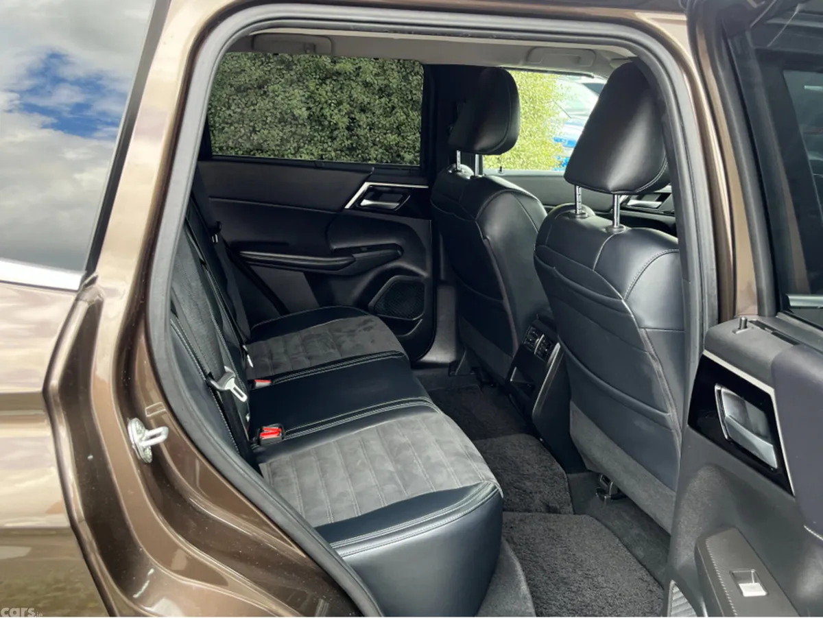 Mitsubishi Outlander SUV, Petrol Plug-in Hybrid, 2023, Brown