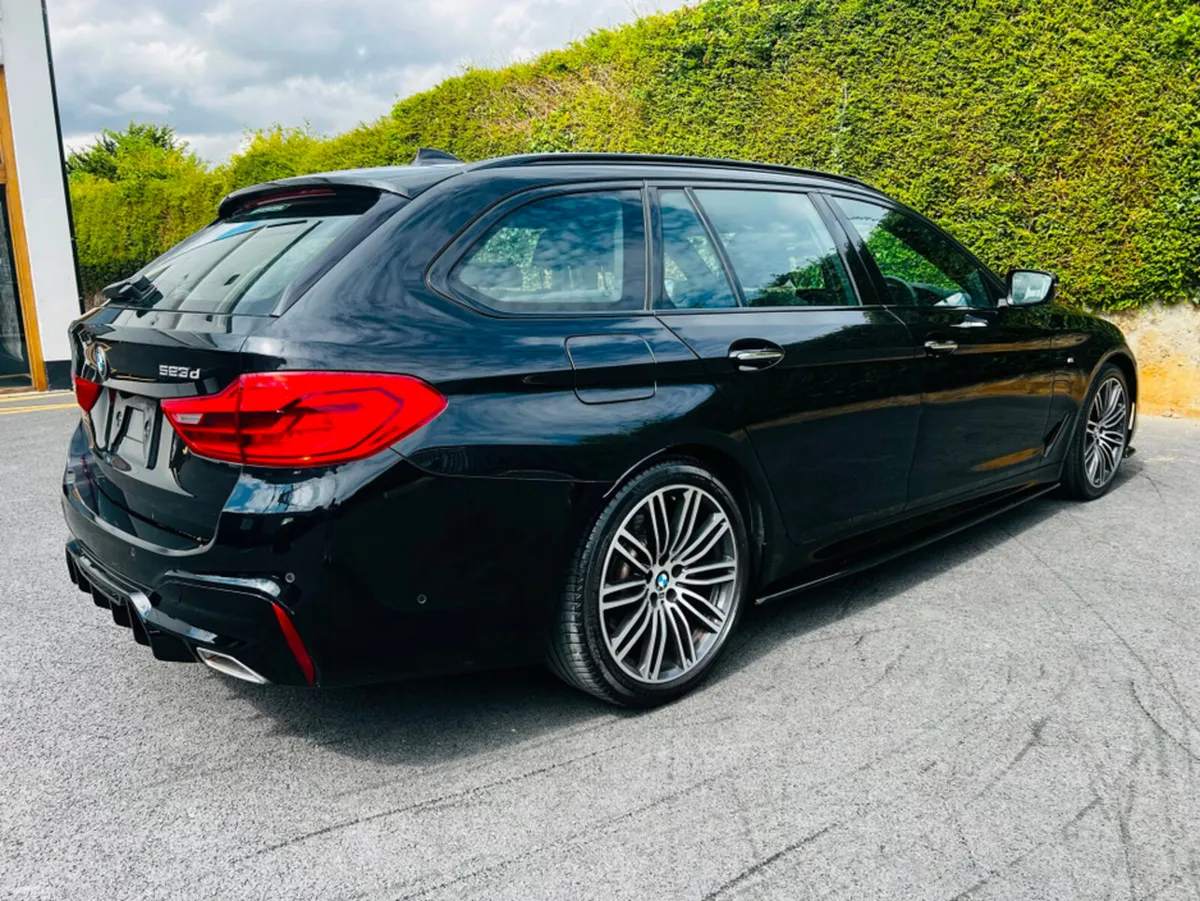 BMW 5-Series Estate, Diesel, 2019, Black