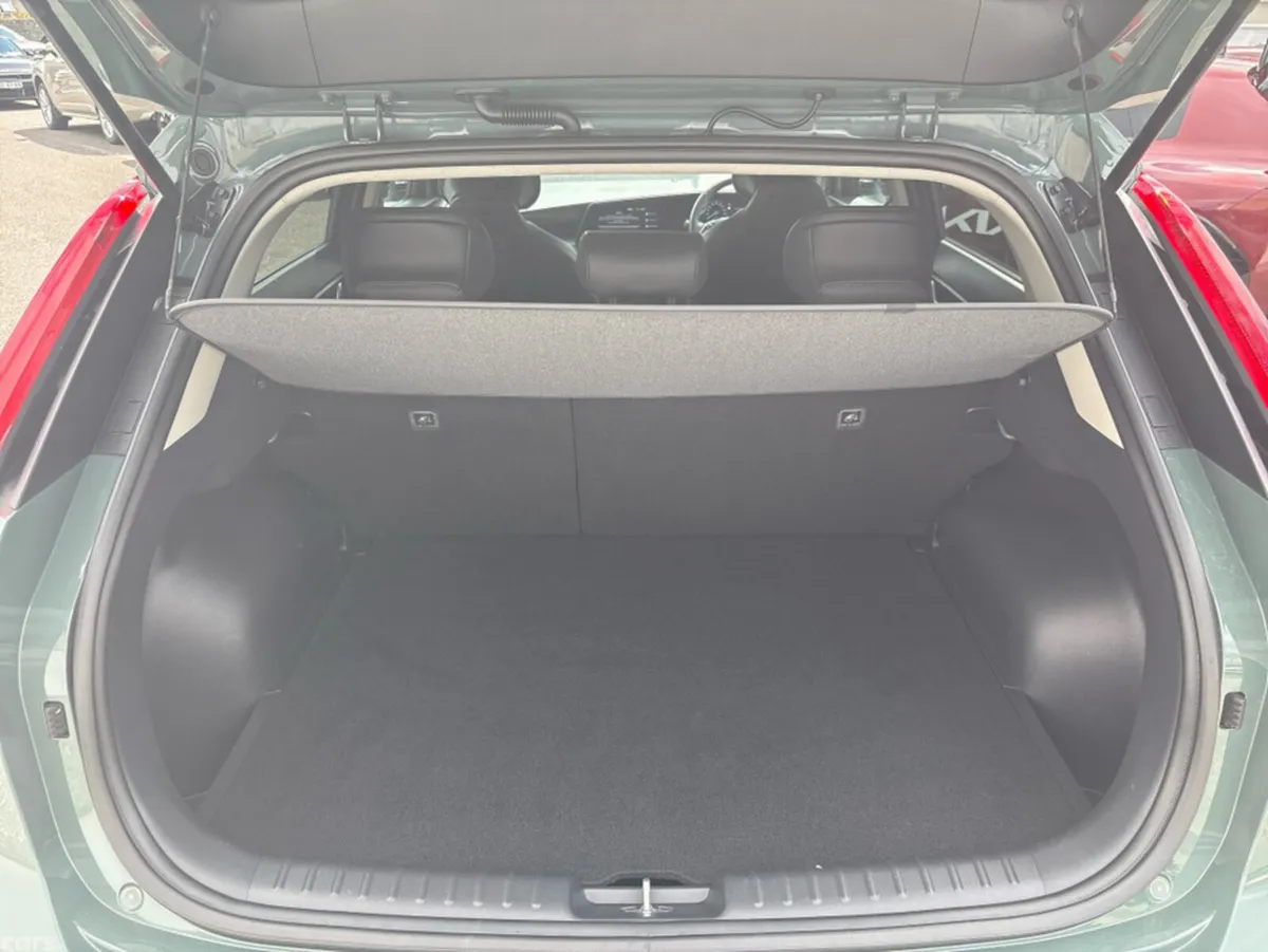 Kia Niro SUV, Electric, 2023, Green