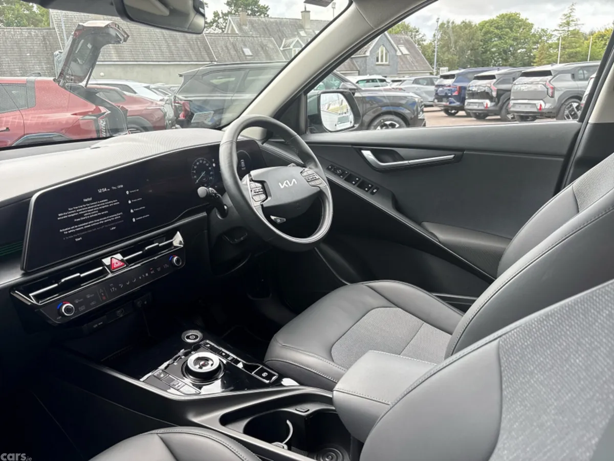Kia Niro SUV, Electric, 2023, Green