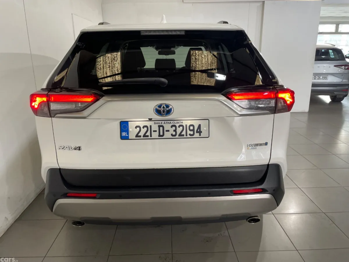 Toyota RAV4 SUV, Petrol Hybrid, 2022, White