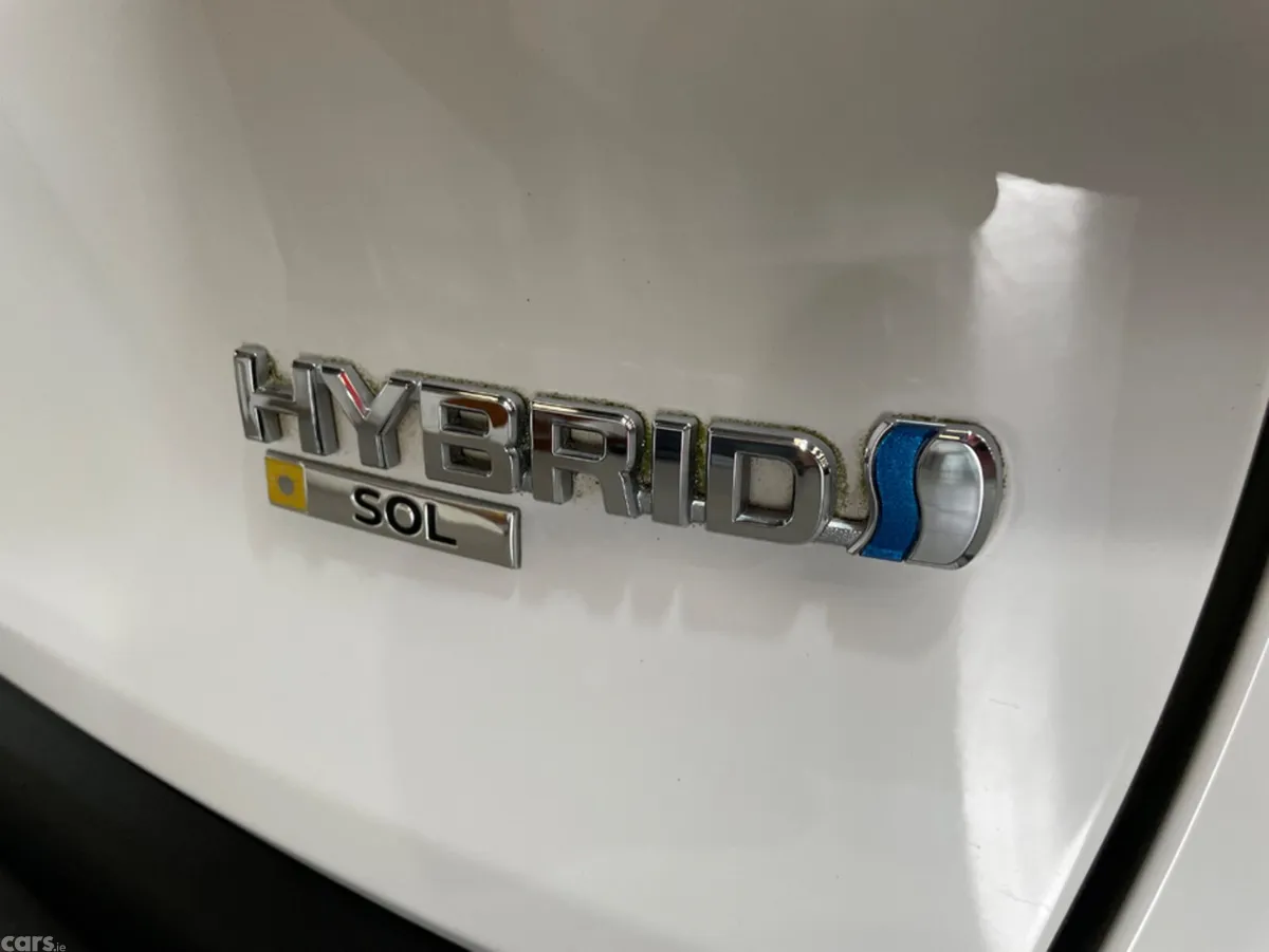 Toyota RAV4 SUV, Petrol Hybrid, 2022, White