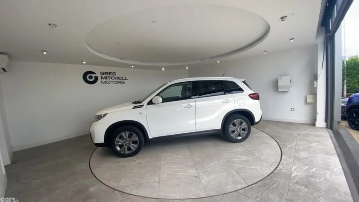 Suzuki Vitara SUV, Petrol Hybrid, 2025, White