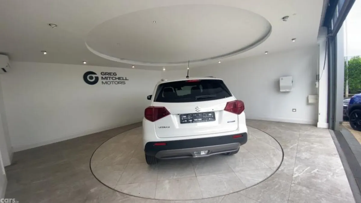 Suzuki Vitara SUV, Petrol Hybrid, 2025, White