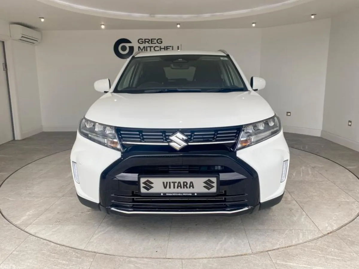 Suzuki Vitara SUV, Petrol Hybrid, 2025, White