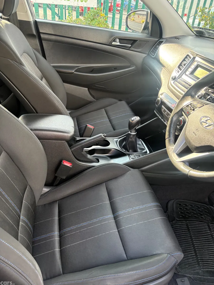 Hyundai Tucson SUV, Diesel, 2016, White