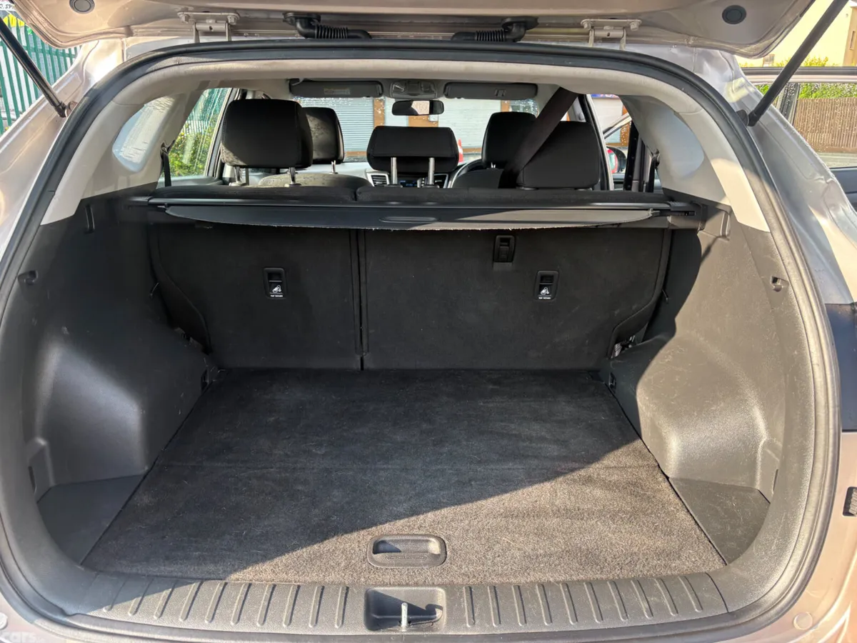 Hyundai Tucson SUV, Diesel, 2016, White