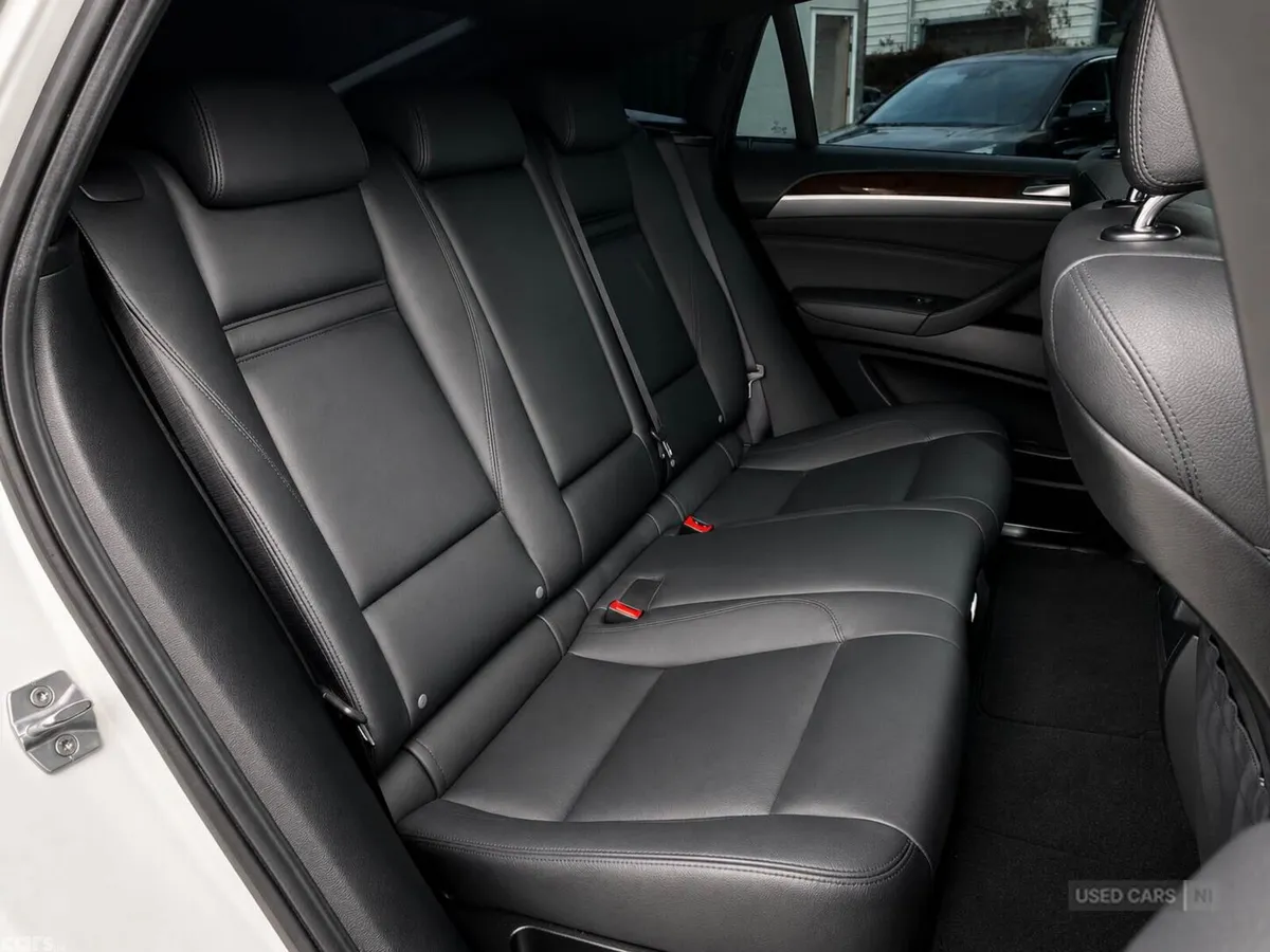 BMW X6 , Petrol, 2013, White